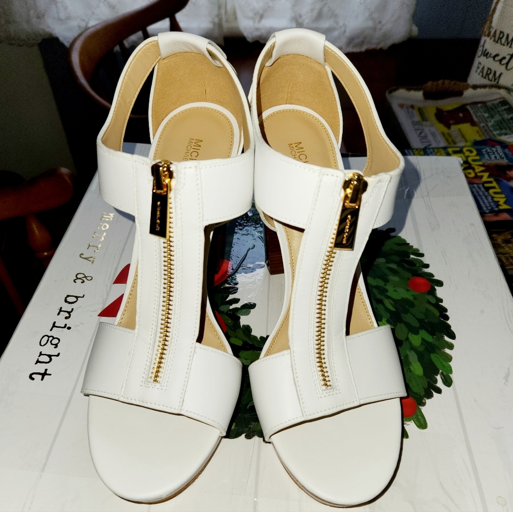 Michael Kors heels size 9